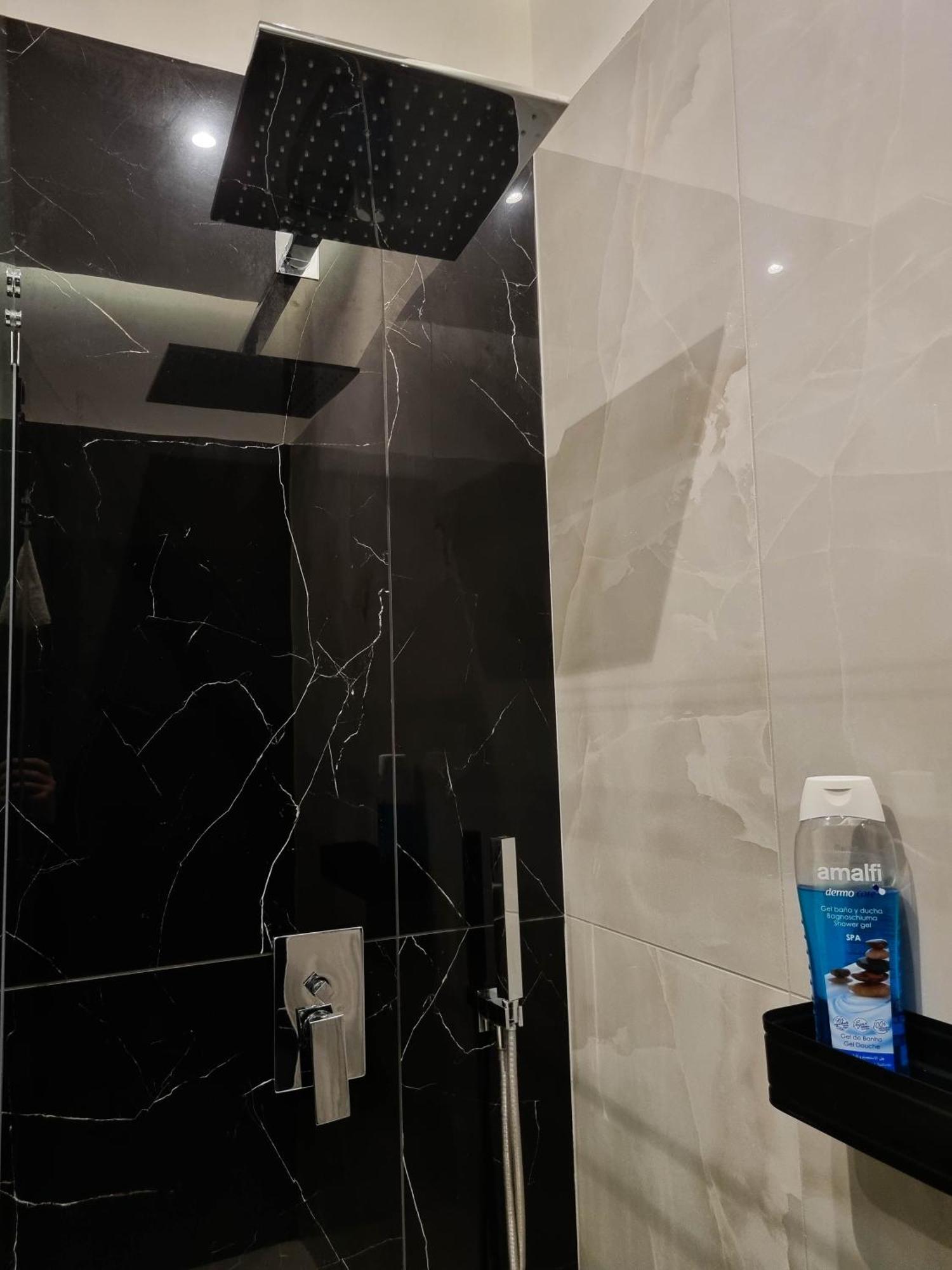 Home In بومبيي المظهر الخارجي الصورة